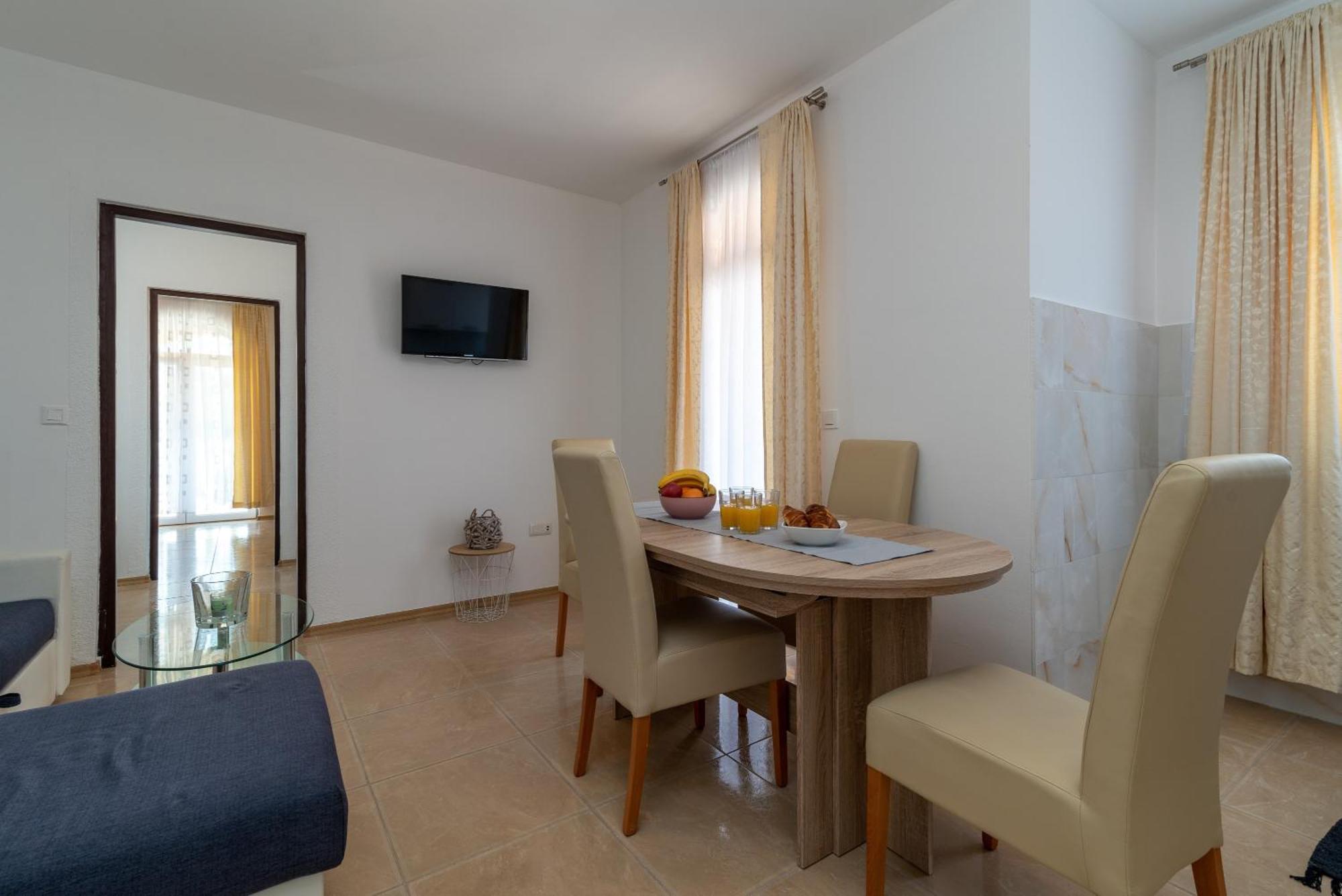 Beachfront Jurica * Trogir