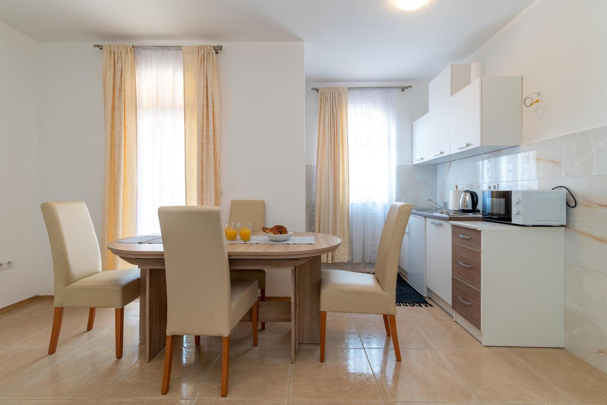Apartment Beachfront Jurica Trogir