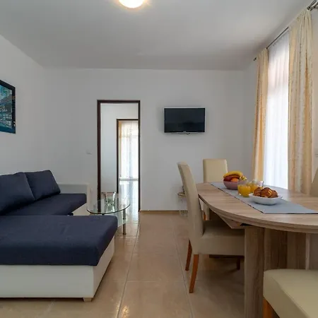 Beachfront Apartments Jurica Trogir Exterior photo
