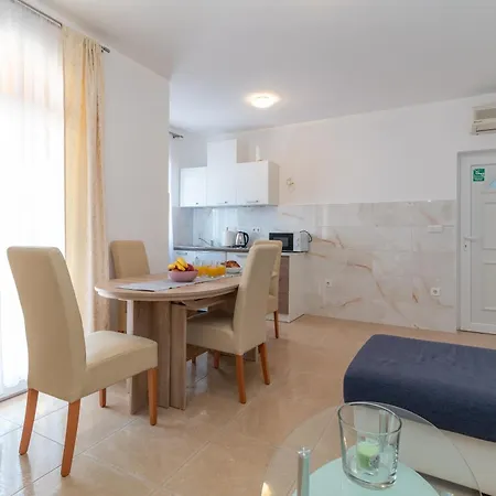 Beachfront Apartments Jurica Trogir Exterior photo