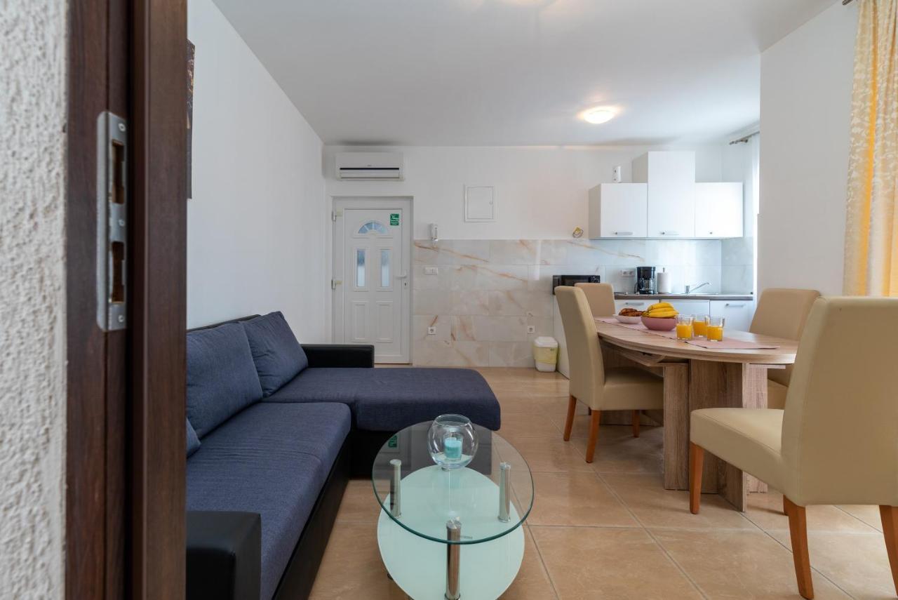 Beachfront Jurica *