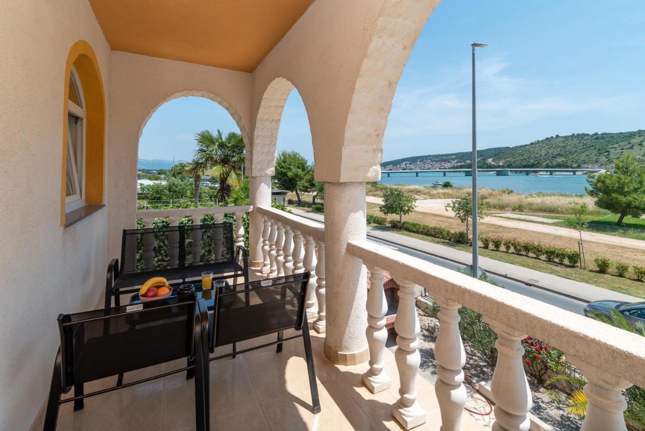 Beachfront Jurica Apartment Trogir