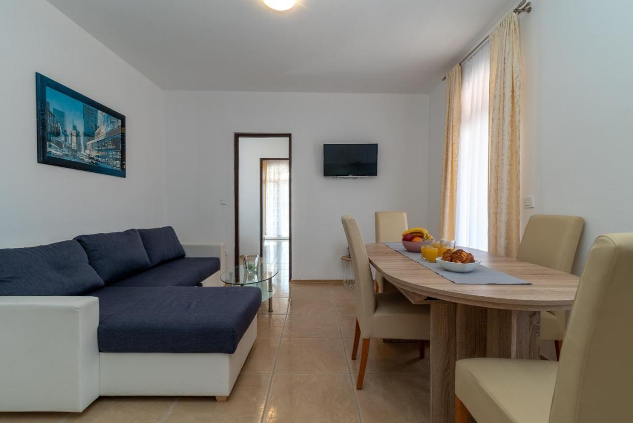 Beachfront Jurica Apartment Trogir